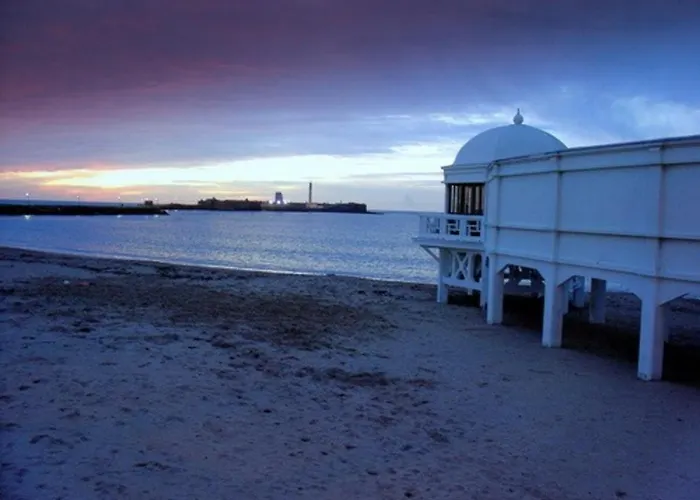 Descubrehome Playa De La Caleta Apartman Cádiz